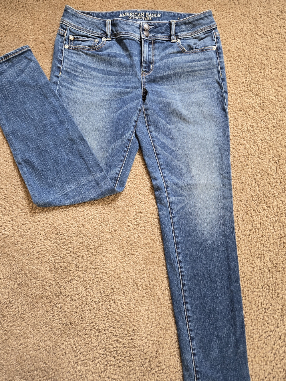 American Eagle Outfitters Slim Ankle Jeans in Medium Blue Wash